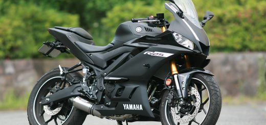 '19YZF-R25、マフラー・ステップ適合追加！