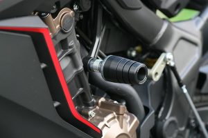 新製品『STRIKER ガードスライダー HONDA CBR650R用』発売！ – バイク 