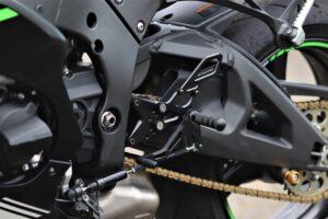 STRIKER スペシャルステップキット年～ Kawasaki ZXR/RR 用